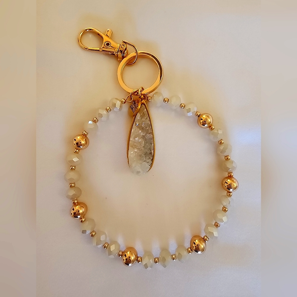 Kinsley Armelle bracelet keychain